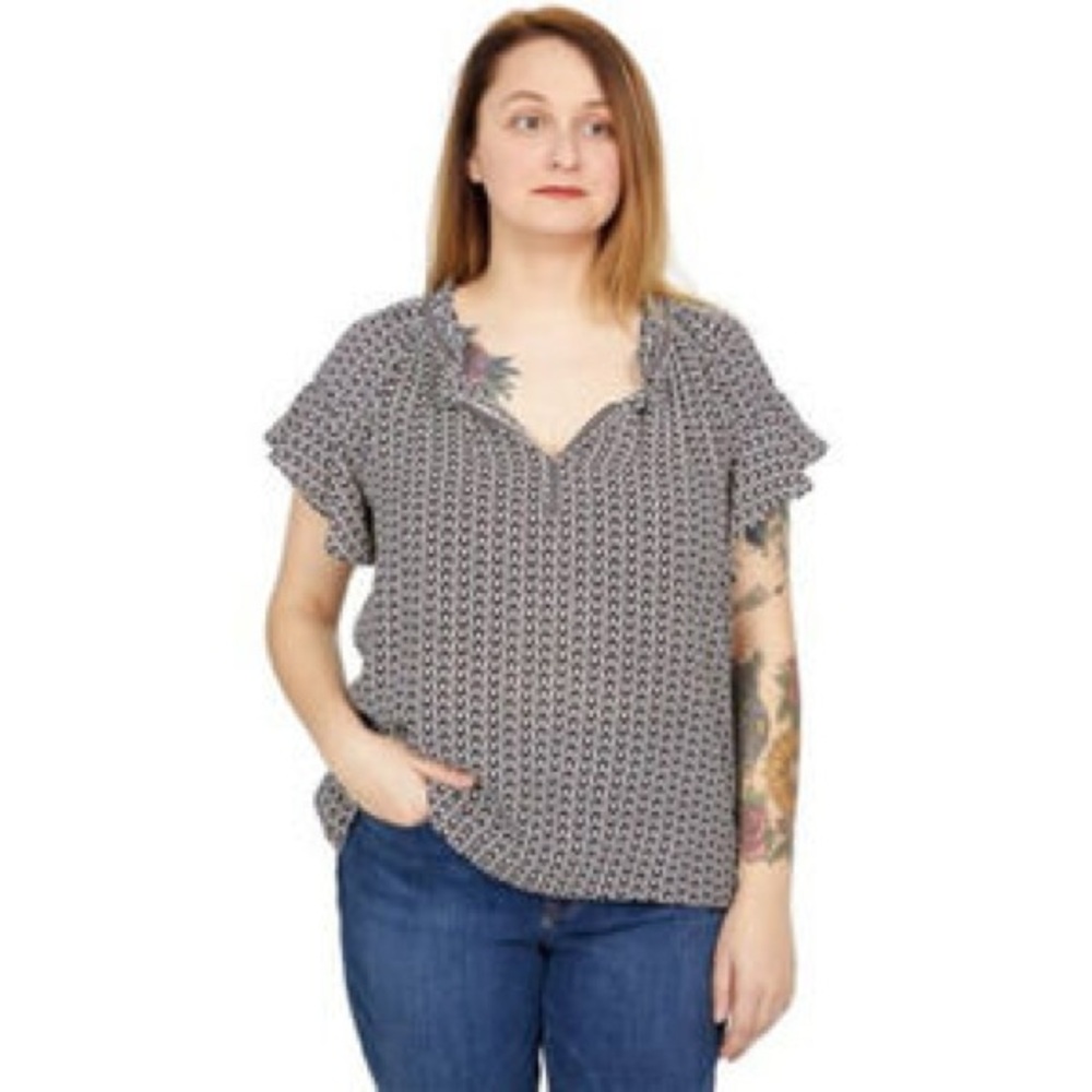 Max Studio Navy Geometric Blouse